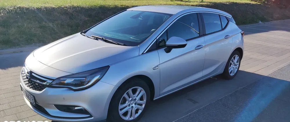 samochody osobowe Opel Astra cena 50700 przebieg: 94400, rok produkcji 2016 z Łódź